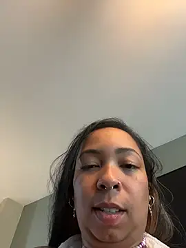 honeycombhalo (F young) - Have one of the2 girls spit on honeys n