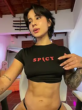 ale_lewis (F young) - Fountain squirt :fire: