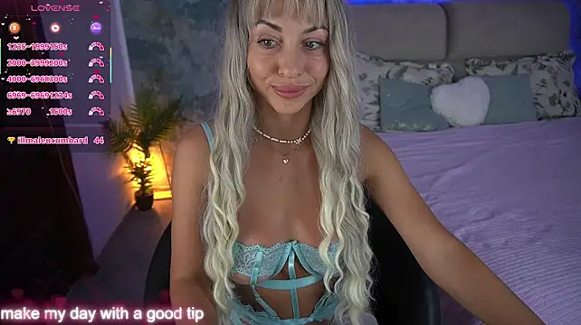 KristiiMax webcam