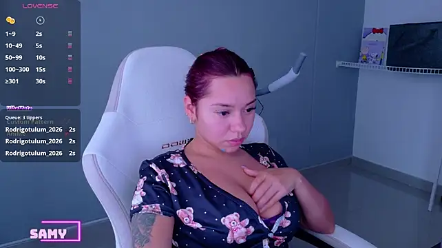 samantha_tattu webcam