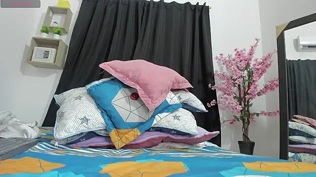 Emyiii webcam