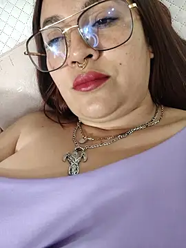 samm_curvy webcam