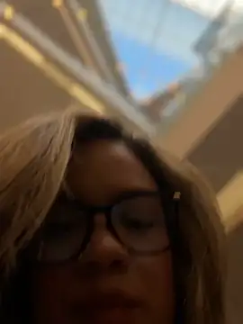 alisha-bond (F teen) - Make me wet in public. Go bathroom