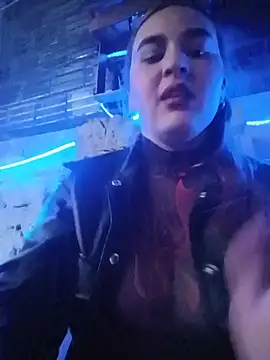 katty_42 (F teen) - Off bra in public