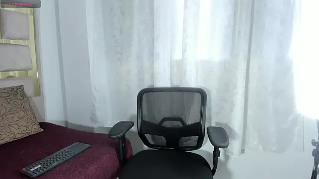 lorenz_evanz (F young) - play pussy