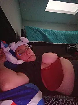 Avril_xxx live cam on StripChat