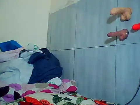 jasmine_very_hornny live cam on StripChat