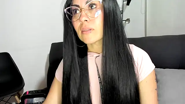 Tania_mature webcam
