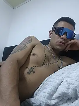 xxxpaisitahot777 (M young) - 😈 Fingers in my ass 😈