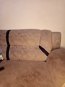 KindlyPullback live cam on StripChat