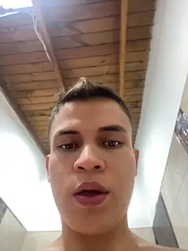 _Leo_Boy webcam