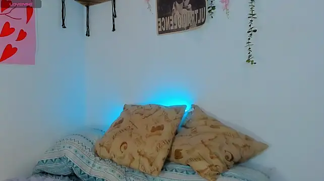 MarieTaylor_ webcam