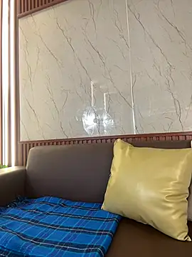 Eva_Feller69