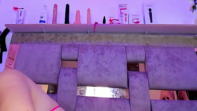 Natasha-Adams webcam