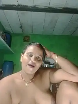 Shivani09900 webcam