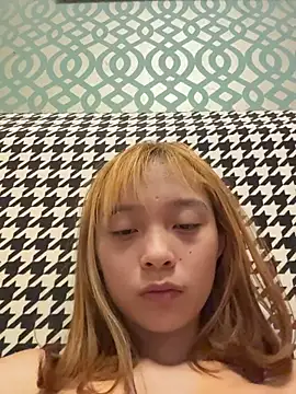yangyang520-18girl webcam