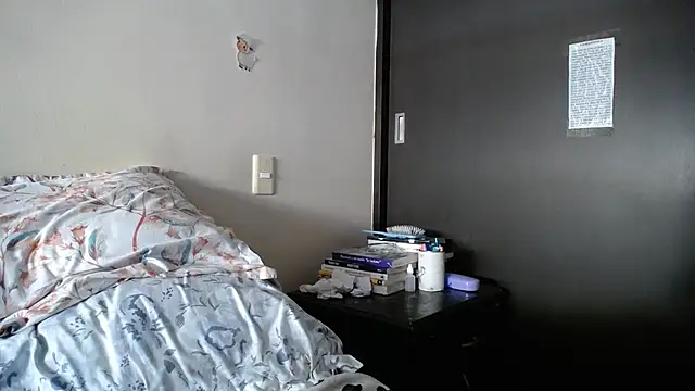 KAROLCANDY webcam