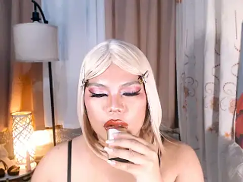 TSbrianaHugeCock webcam