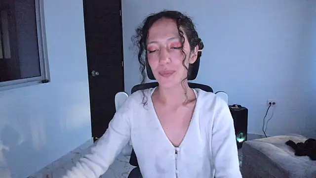 Lucia_Fuster webcam