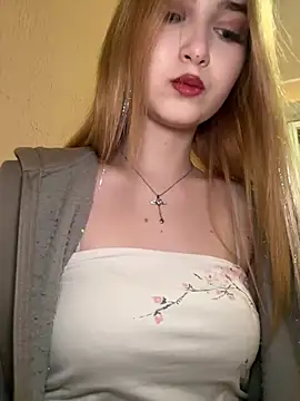 MarlboroWeb live sex cam