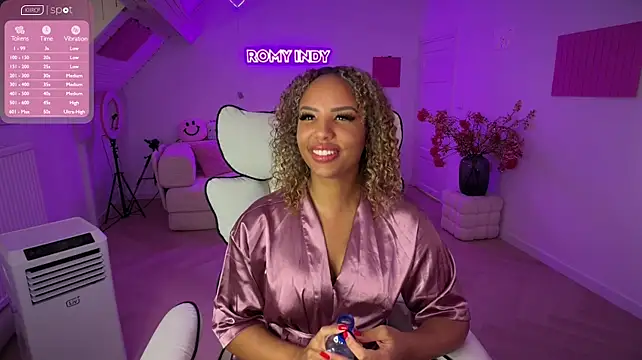 RomyIndyXXX webcam