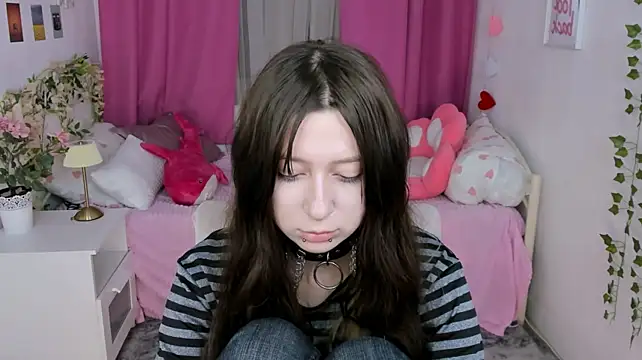 MiyuuNami webcam