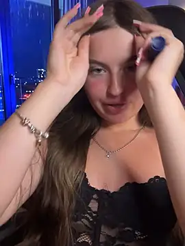MissMiaSin webcam