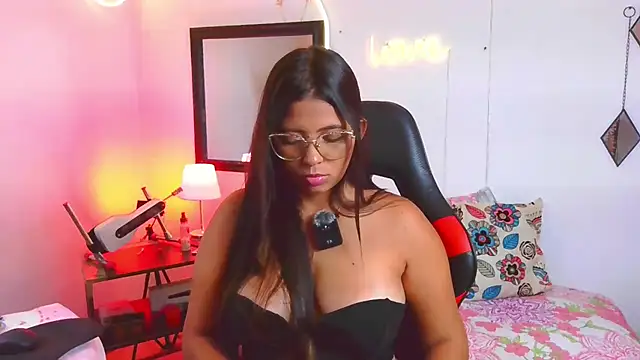 Megaan_Greey webcam