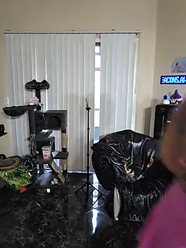 NikkiBlisss webcam