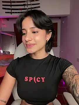 Ale_Lewis webcam