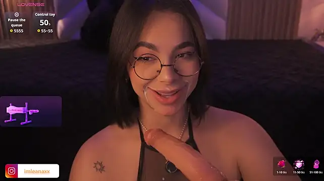 imLeanna_ live webcam
