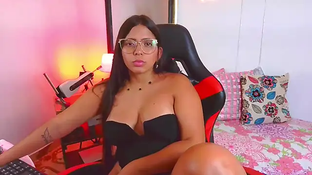 Megaan_Greey webcam