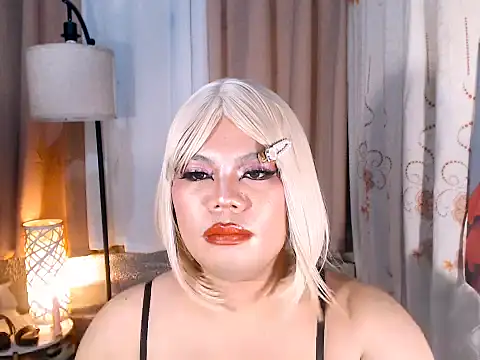 TSbrianaHugeCock webcam