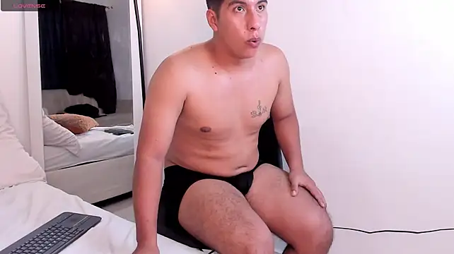 _AlexanderHot webcam