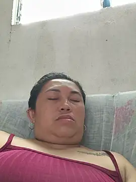 Laiskie_33 webcam