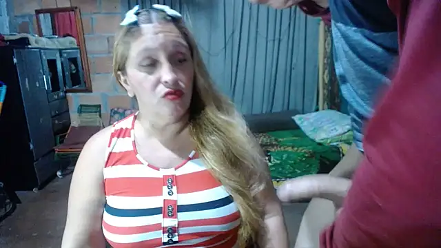 MOTHER_AND_SON09 webcam