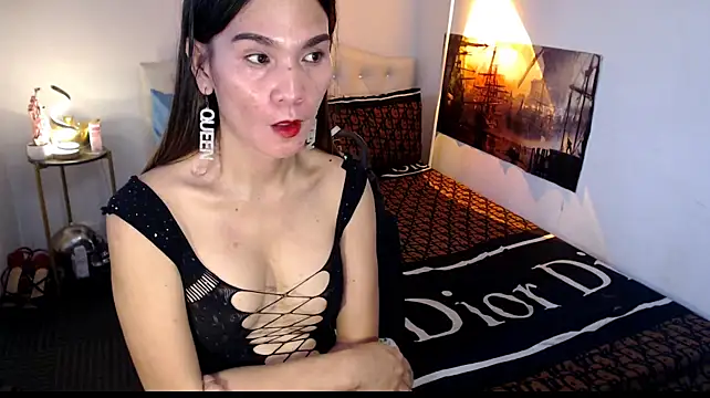 NinaDOM4CUM webcam