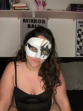 cherrybr01 live cam on StripChat
