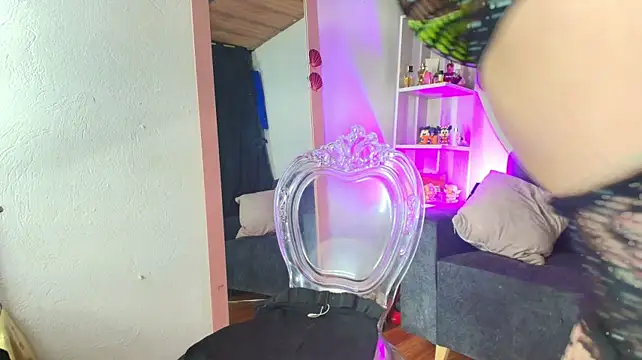Zully_Green webcam
