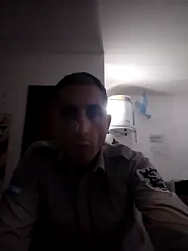 Alejandro83bsf live cam on StripChat