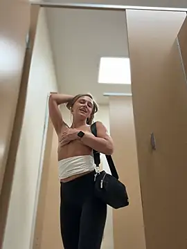 free strip chat Lunagirl13