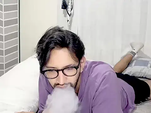 thomass1018 webcam