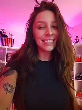 LilyOrion webcam