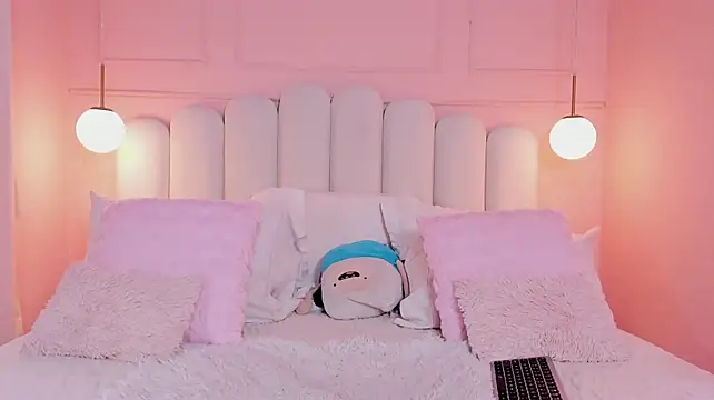 sarah_salis_