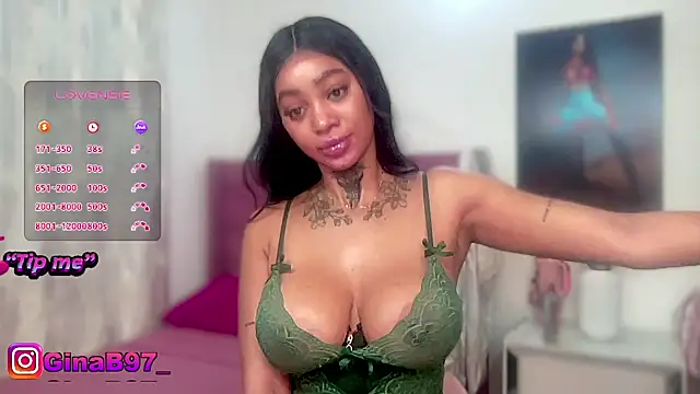 GinnaBolton webcam