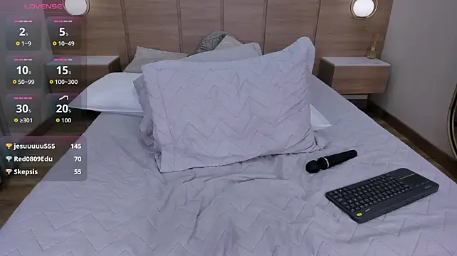 Emii_Lux