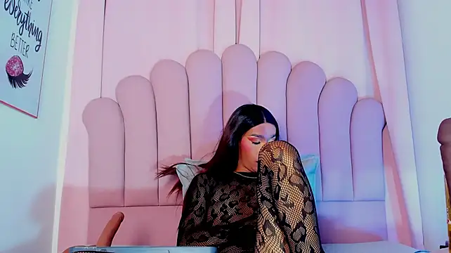 NicoleMadrird webcam