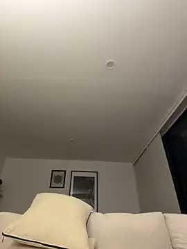 Rae_Lil_White webcam