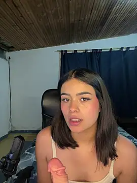 Megan-Moon webcam