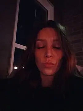 LilyOrion webcam